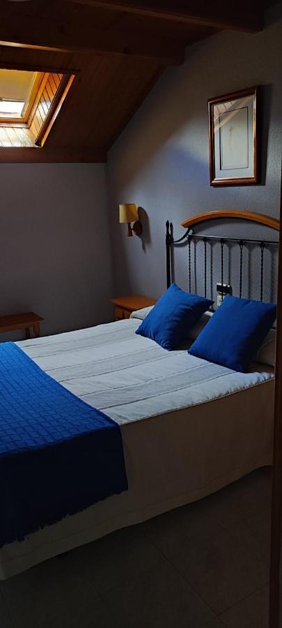 Gavín Apartamentos Lausan מראה חיצוני תמונה