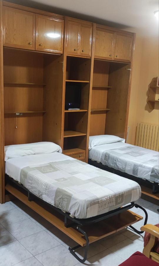 Gavín Apartamentos Lausan מראה חיצוני תמונה