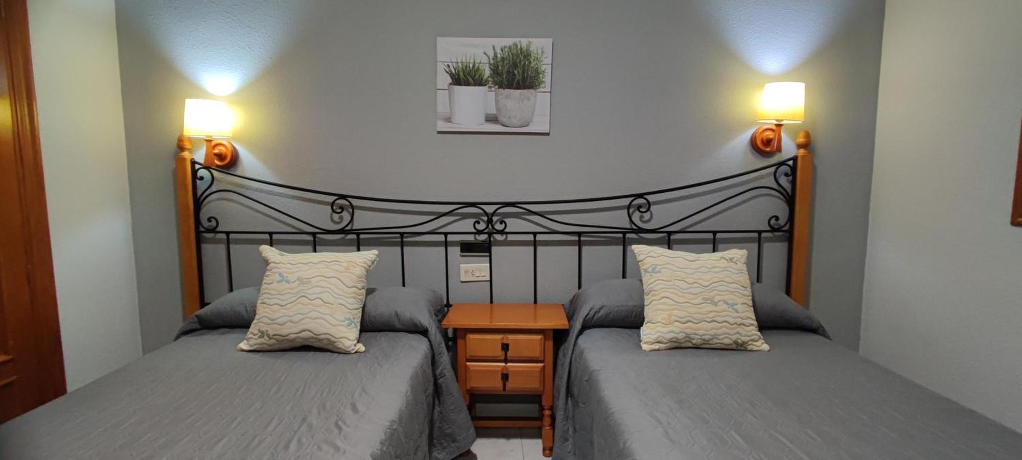 Gavín Apartamentos Lausan מראה חיצוני תמונה